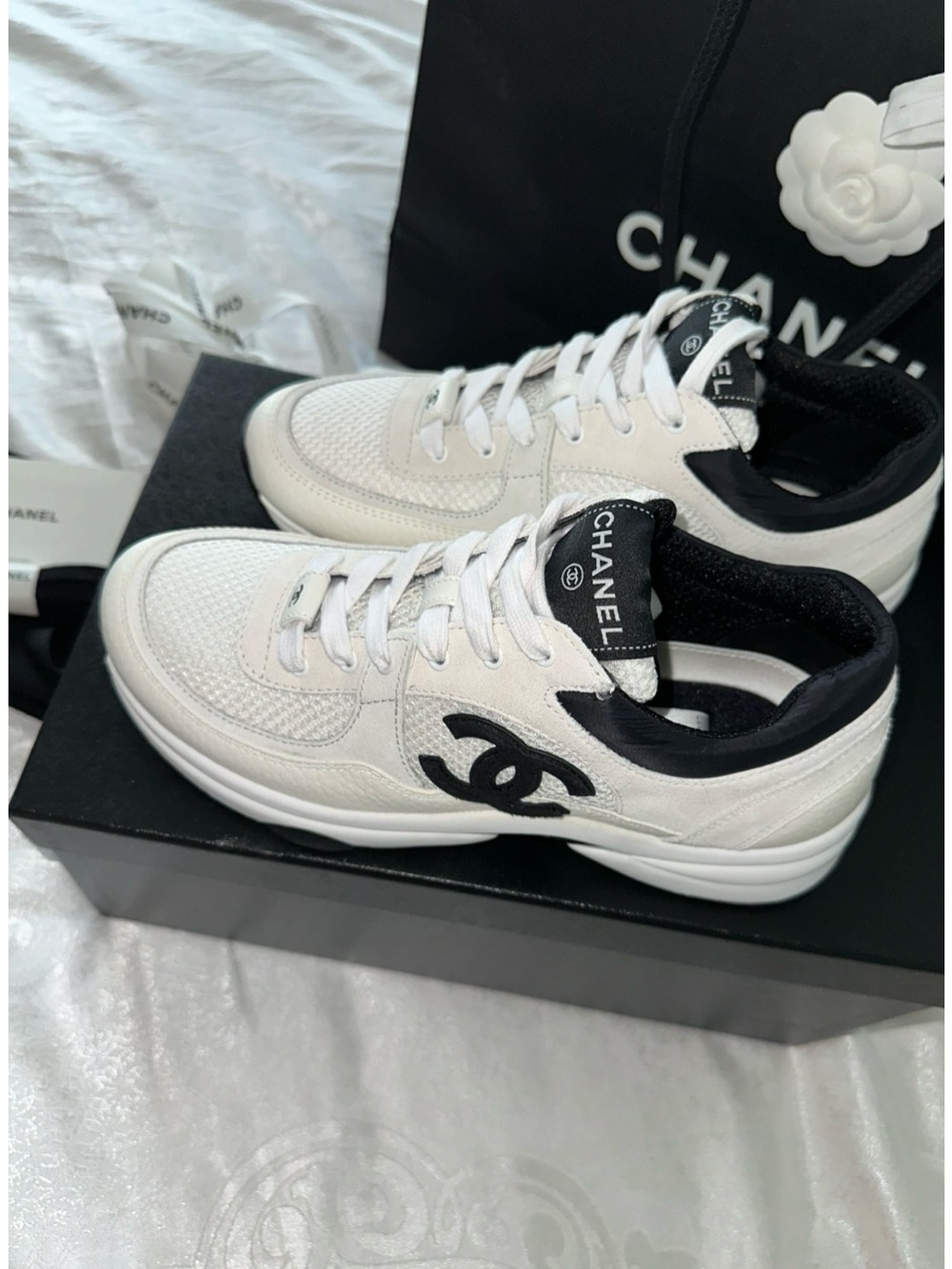 CHANEL White and Black Low-Top CC Logo Sneakers
